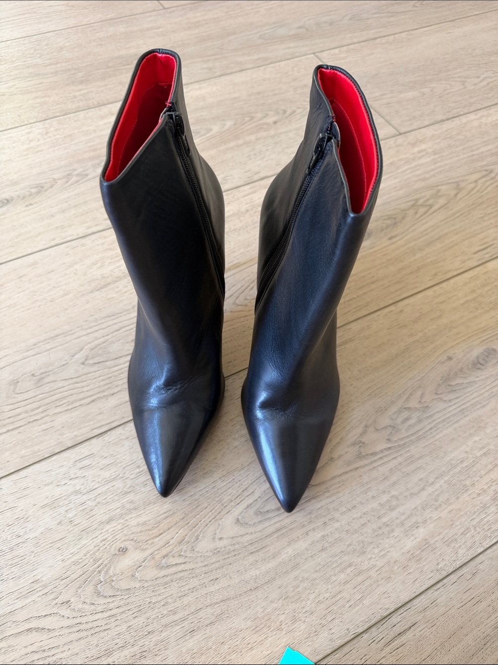 Aldo Black Pointed Stiletto Ankle Boots with Red Interior - Picture 4 of 4